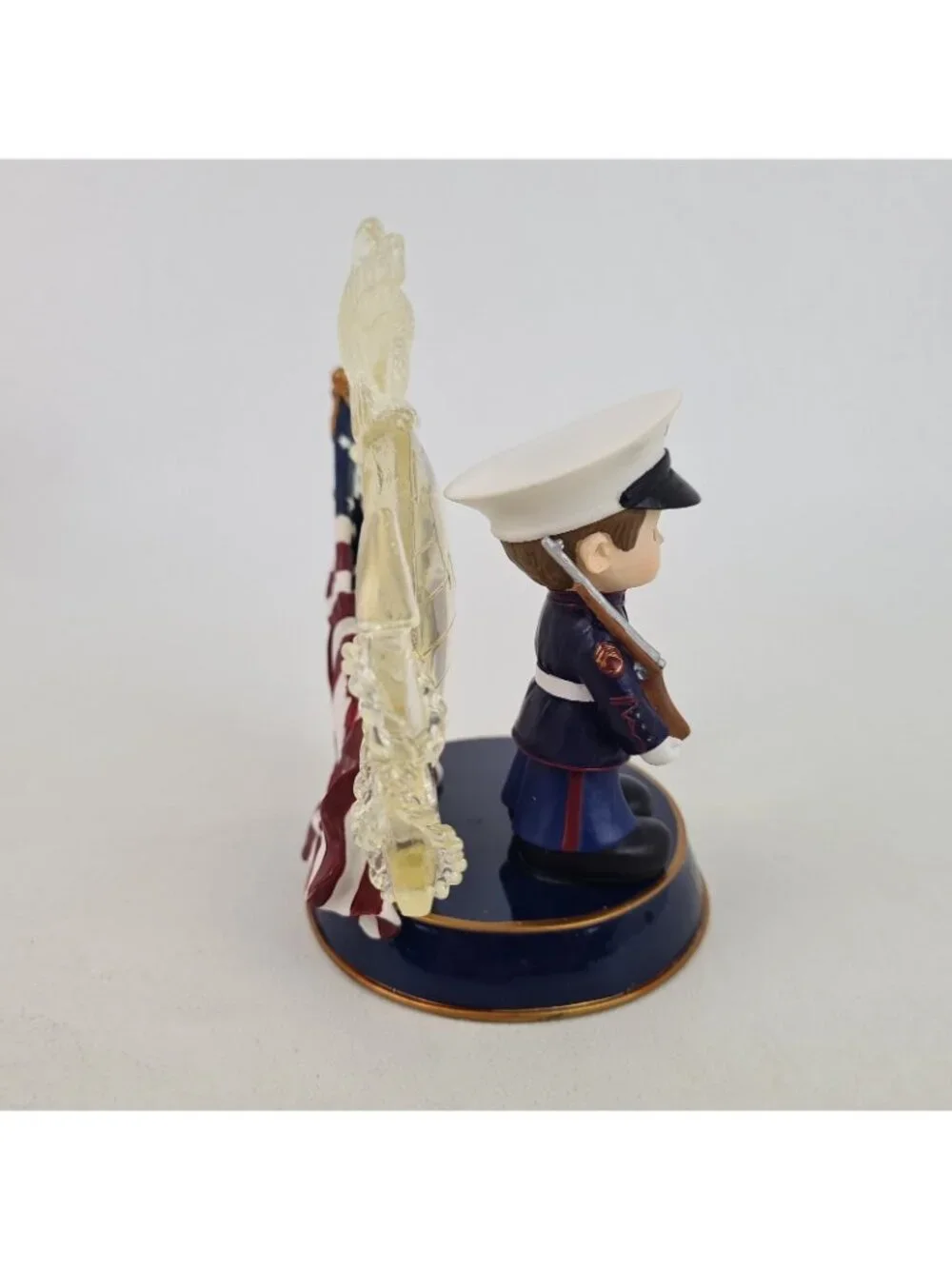 Hamilton Collection Courage USMC Standard Of Excellence 0017 Porcelain Figure